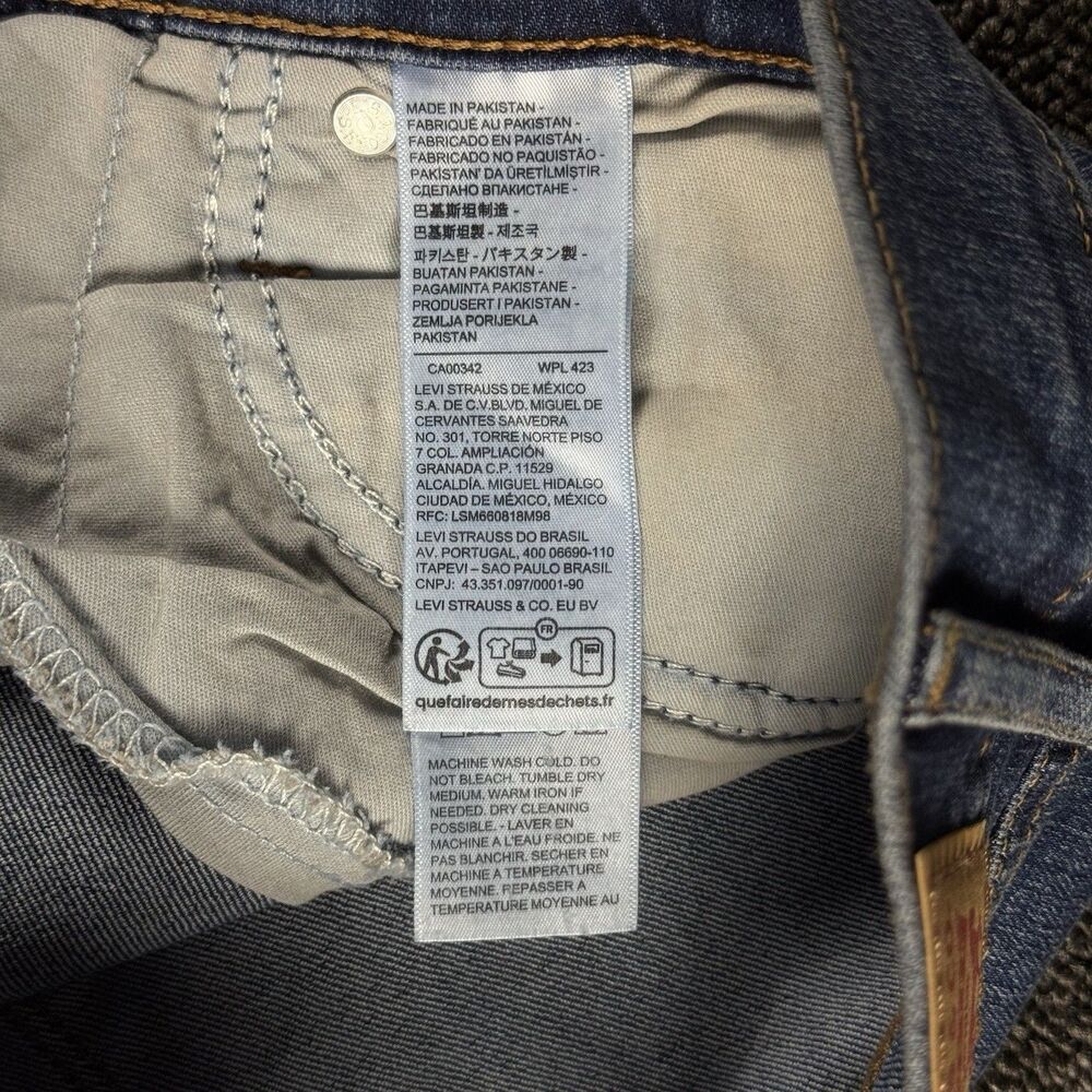 Levi's Women's 314 Shaping Straight Mid-Rise Stretch Denim Jean 29x32 Dark Wash - Picture 14 of 16